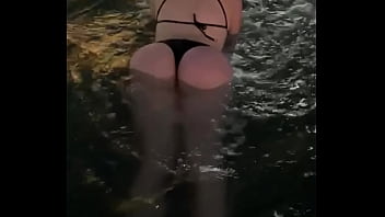 Preview 1 of Travesti Gostosa Dando O Cu - Alguien sabe el nombre de esta rubia