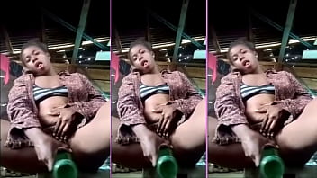 Preview 4 of Mota Diki - Isabella Cucumber and Bottle Bate Huge Squirt
