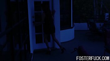 Preview 1 of Mqaweigkr - Sneaking And Punished By Foster Family- Vanna Bardot