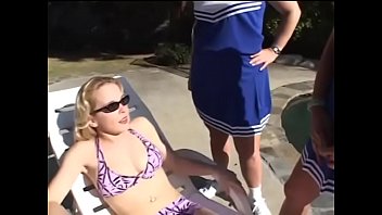 Preview 1 of Bad Mam - Black babe with a big ass lets a guy fuck himself in a dog&#039_s pose