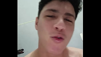 Preview 1 of Big Booba Mom - V&iacute_deo de verificaci&oacute_n