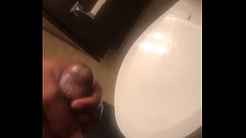 Preview 4 of Nih Bob - Huge Bbc cumshot