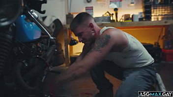 Preview 1 of Bangla Language Xxxx Videos Hd - Bratty twink Jack Bailey takes a mechanic Colt Spence&#039_s cock deep down his throat before he gets his asshole banged!