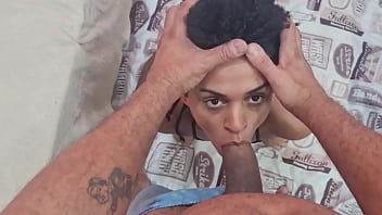 Preview 1 of Phat Pussy Ebony - Minha meia irm&atilde_ chupa e da o cu...