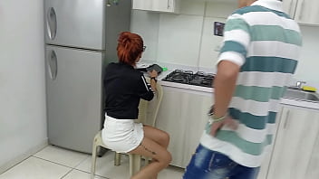 Preview 1 of Camera Escondida Siririca - ME FOLLO A MI HERMANASTRA A CAMBIO DE DARLE PLATA PARA PAGAR EL RECIBO DE LA CASA 1 PARTE