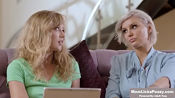 Preview 1 of Doda Xxx Tribute - MILF stepmom teaches stepteen masturbate