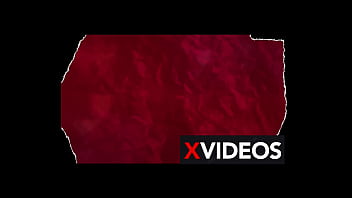 Preview 1 of Massage Sexx Play Mp4 - Casal Edu e Aline - Esposa namorando fazendo boquete,  espanhola e sentando na piroca,  segurando o celular - parte 1