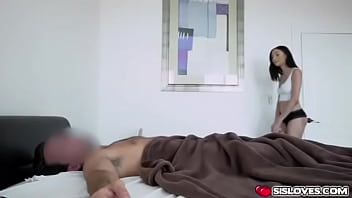 Preview 1 of Anget Beg - Let Her Lick The Wrapper20.mp4