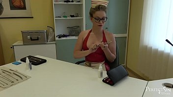 Preview 1 of Sis Ssiling - My Heels Bigger than Your Cock - Useless Pathetic Creature
