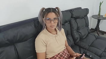 Preview 1 of Porno Teen 18 - Enga&ntilde_ando a Mi Primita Inocente Con Un Experimento Social y La Termino Follando Se Corre a Chorros