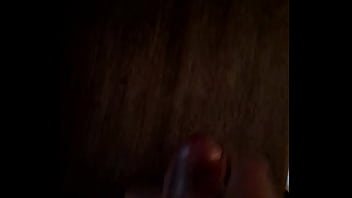Preview 1 of Best Frand - Petite &eacute_jaculation sur le coin de la table