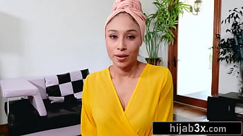 Preview 1 of Www X Vebaoy - Hot Ass Hijab-Wearing MILF Pleasing Her New Bratty Stepson
