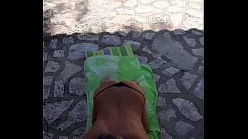 Preview 2 of Hd Clg Xxx India - Sucer son gode dehors comme une chienne