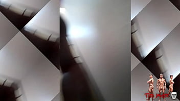 Preview 3 of Anti Xxxxnx - 44 the mask. en la asotea y en el ba&ntilde_o mostrando como mueve su culo