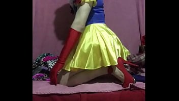 Preview 4 of Nadal Agerwal - Branca de neve travesti