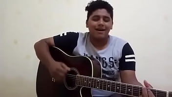 Preview 4 of Mom Wakes Up Being Fucked By Son - Gordinho cantando bem gostosinho