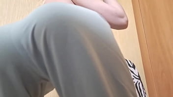 Preview 3 of Big Assa Massage - Twerk Elza Kom