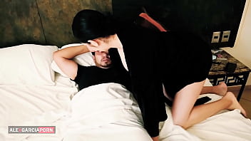 Preview 1 of Chicas 18 Estudiantes - AGbb Mi novia me mama la verga para despertarme porque quiere culear - AlexGarciaPorn &amp_ Ceci Cortez - VIDEO COMPLETO