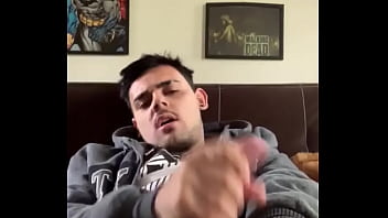 Preview 2 of Mega Baise - Lucas nobre se gozando todo tt - @lukinhas sex