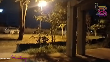 Preview 3 of Aanjolika Lika - Essa Gostosa da Bunda grande bate uma punheta para essa rola enorme no meio da pra&ccedil_a