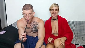 Preview 3 of Big And Curvey - respondendo aos seguidores de um jeito diferente 1&deg_ episodio ,  footjob e podolatria