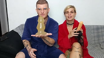 Preview 1 of Big And Curvey - respondendo aos seguidores de um jeito diferente 1&deg_ episodio ,  footjob e podolatria