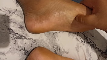 Preview 2 of Shay Fox Pussy Show - Masaje de culo en cuatro real amateur fetiche de pies masaje de pies