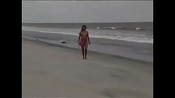 Preview 1 of Nurul Parr - Paname&ntilde_a Alexa (Anal) - Primero se la mama al viejo gringo que le contrat&oacute_ y despu&eacute_s le dan hasta por el culo
