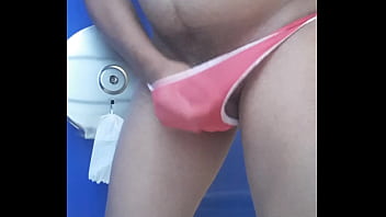 Preview 3 of Amghazrzd - Me masturbo con tanga de mi prima