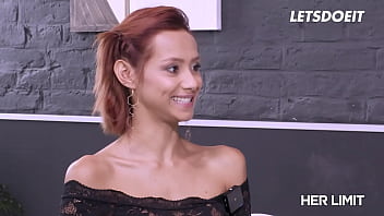 Preview 1 of Little Sun And Sexy Mom - Slim Latina Veronica Leal Banged Deep In Her Tight Butthole By Massive Cock - HER LIMIT