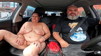 Preview 3 of Amando Mamando - Uma Bisav&oacute_ na carona do Ted aos 71 anos ela pelada no carro conta sua vida - Dora Rodrigues