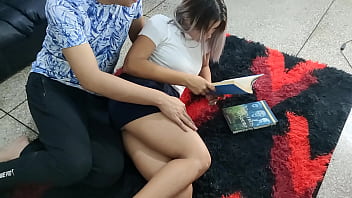 Preview 4 of Mahndi Pik - Encuentro A Mi Sobrina Estudiando Y Me Dice Que La Ense&ntilde_e a Follar su Primera Vez Que Rico Grita Termino En Su Culo
