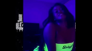 Preview 4 of Cougar Lesbo - Drake Said &ldquo_BabyGuurrrrll&ldquo_
