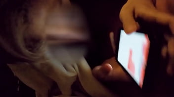 Preview 1 of Xhamster Mom Teen - 炮友一边吃鸡，一边用软件约人玩3p