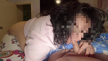 Preview 1 of Lndan Xxx Sax - Cogiendo con mi joven esposa gordita en posicion de misionero,  me corro frotando mi polla con su panocha gorda,  casero real