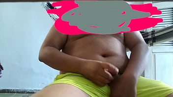 Preview 1 of Bondho C - Gordinho na punheta