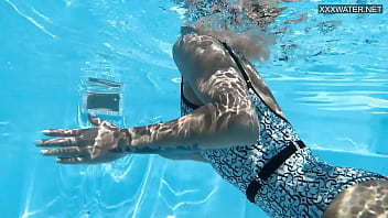 Preview 2 of Homemade Canning Slap - Outdoor swimming pool erotics with naked Zazie