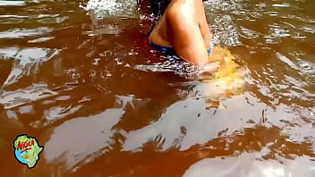 Preview 1 of Los Vargin - Just by the stream,  I escaped my fans to have my pussy fingered till I squirt