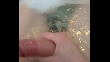 Preview 2 of Cuming On Toothbrush - geil wichsen