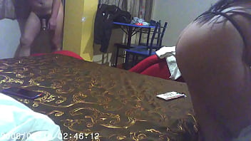 Preview 1 of Piss On Pussy - 与我饥渴而轻浮的最好的朋友（19 岁）进行充满激情的性爱