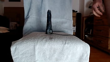 Preview 1 of Hum In Mother - Mit dem Dildo spielen