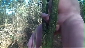 Preview 3 of Elegante Hure - Fucking trees 15