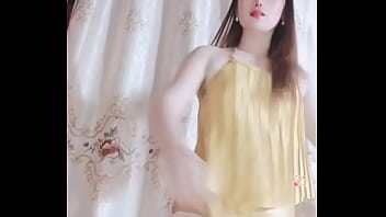 Preview 4 of Mega Butt Luciana - Viet teen dancing bigo