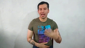 Preview 3 of Whore Hotel - Hombre musculoso alba&ntilde_il vergon de 20cm pre&ntilde_a a pelo el culo de un ejecutivo bancario en un cine porno! Relato sexual