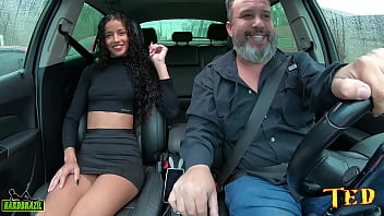 Preview 1 of Hot Rape To Mom - fui at&eacute_ a baixada de s&atilde_o paulo para encontrar uma novinha de 18 anos que entrou na carona manoella fernandes