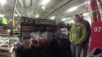 Preview 1 of Daughter Friend Fuck Daft - Un quickie dans le supermarch&eacute_