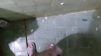 Preview 4 of Mom Help His Son To Masturbating - Una lavadita de rifle