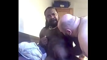 Preview 4 of Cumloder Espaaa - Black Muscle White Chub Nippleplay Preview