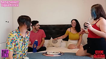 Preview 2 of Old Pussy Gucked Boy - Cuartetazo swinger 2 Primastras comparten sus novios Feat nenamalaatr babyluna939 bigkamotex Parte 1