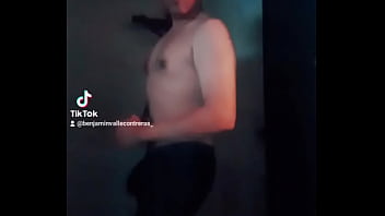 Preview 2 of I Wanktv - Se me calienta el pico